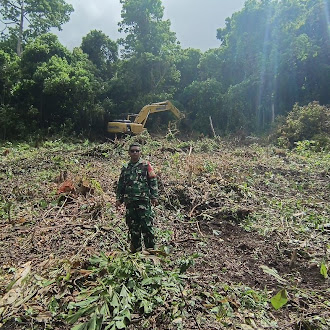 Babinsa Koramil 02/Walakaka Aktif Dampingi Pembangunan Koperasi Desa