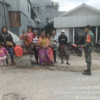 Patroli Humanis Babinsa di Pasar Kapan, Pengunjung Diberi Edukasi Kesehatan dan Keamanan.
