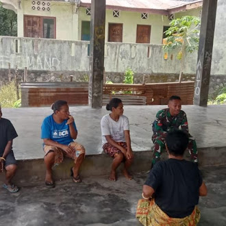 Komsos Babinsa Kewapante Bangun Kesadaran Warga Hadapi Risiko Hujan Lebat