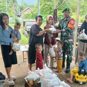 Program MBG Berjalan Lancar, Babinsa Kelurahan Kuang Lakukan Pendampingan