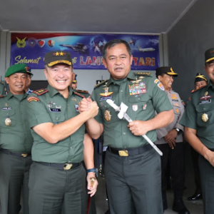 Forkopimda NTT Antar Kepulangan Kasad ke Jakarta