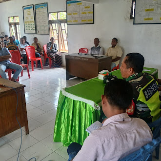 Ciptakan Situasi Aman, Babinsa Koramil Ende Selatan Kawal Musyawarah KDKMP