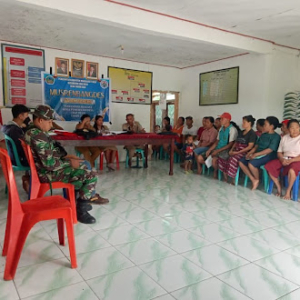 Dampingi Warga, Babinsa Koramil 1612-03/Borong Kawal Bantuan Pangan