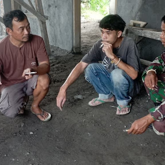 Babinsa Bangun Kesadaran Kamtibmas dan Pola Hidup Sehat Lewat Kegiatan Komsos