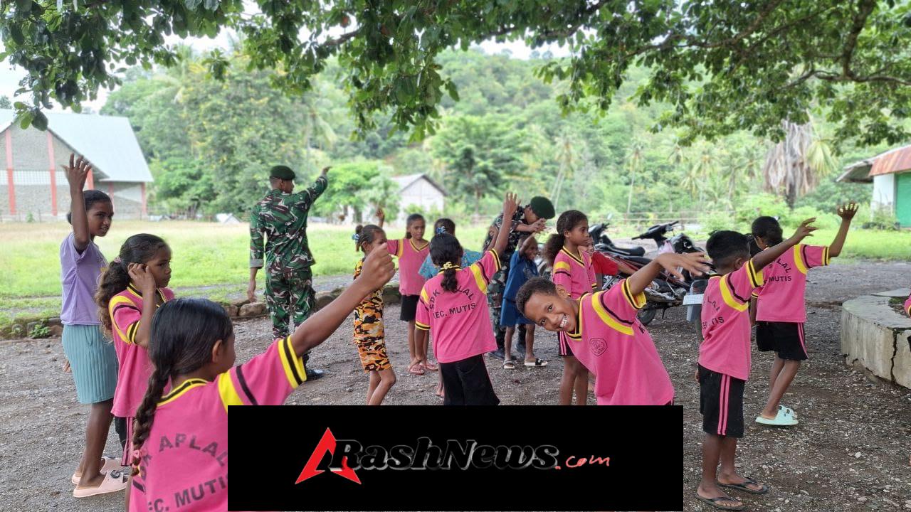 Kebersamaan Satgas Pamtas Yonarhanud 2 Kostrad Dengan Anak Perbatasan, Senam dan Bagikan Bubur