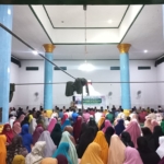 Babinsa Bersama Warga Khidmati Tabligh Akbar Milad ke-20 Desa Seloto
