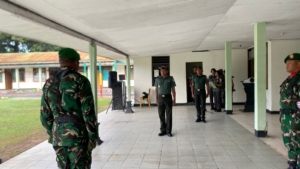 Upacara Bendera Jadi Wujud Pembinaan Personel Kodim 1603/Sikka