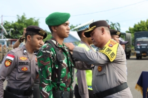 Prajurit Yonif TP 834/WM Turut Sukseskan Upacara Gelar Pasukan Operasi Keselamatan Turangga 2025
