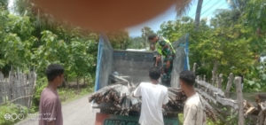 Babinsa Koramil 1627-01/Ba’a Monitor Pendistribusian Material Pembangunan KDKMP di Desa Oeleka