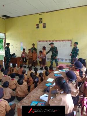 Yonarmed 12 Kostrad Hadirkan Edukasi Pramuka dan Literasi di Desa Silawan