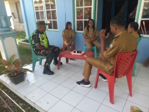 Babinsa Serka Abdullah M. Ambry Laksanakan Komsos dan Pamwil Bersama Pemdes Watusipi