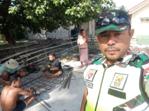 Babinsa Laksanakan Pemantauan Pekerjaan Cakar Ayam KDKMP di Rote Barat Daya