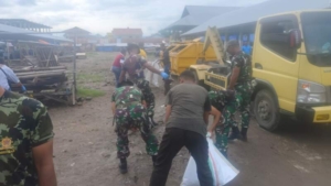 Koramil 1625-05/Aesesa Gelar Karya Bhakti Bersama Forkopimcam di Pasar dan Terminal Danga