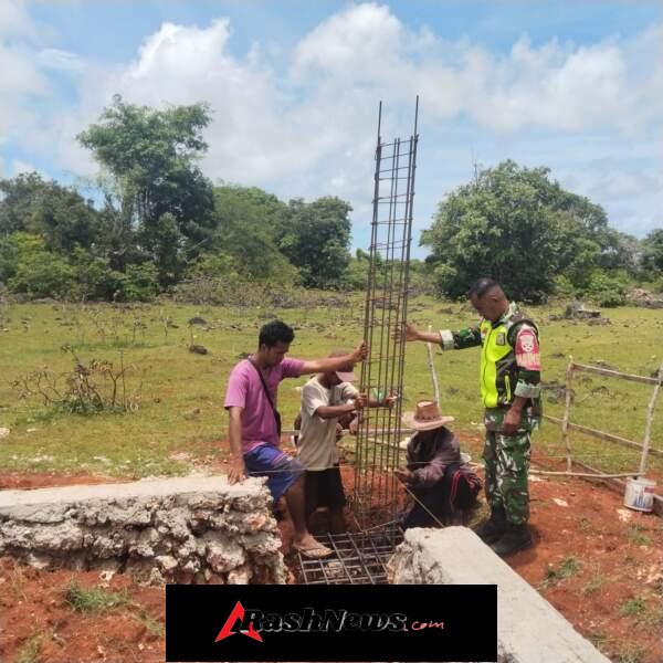 Pastikan Kualitas Bangunan, Babinsa Batutua Awasi Lanjutan Proyek KDKMP