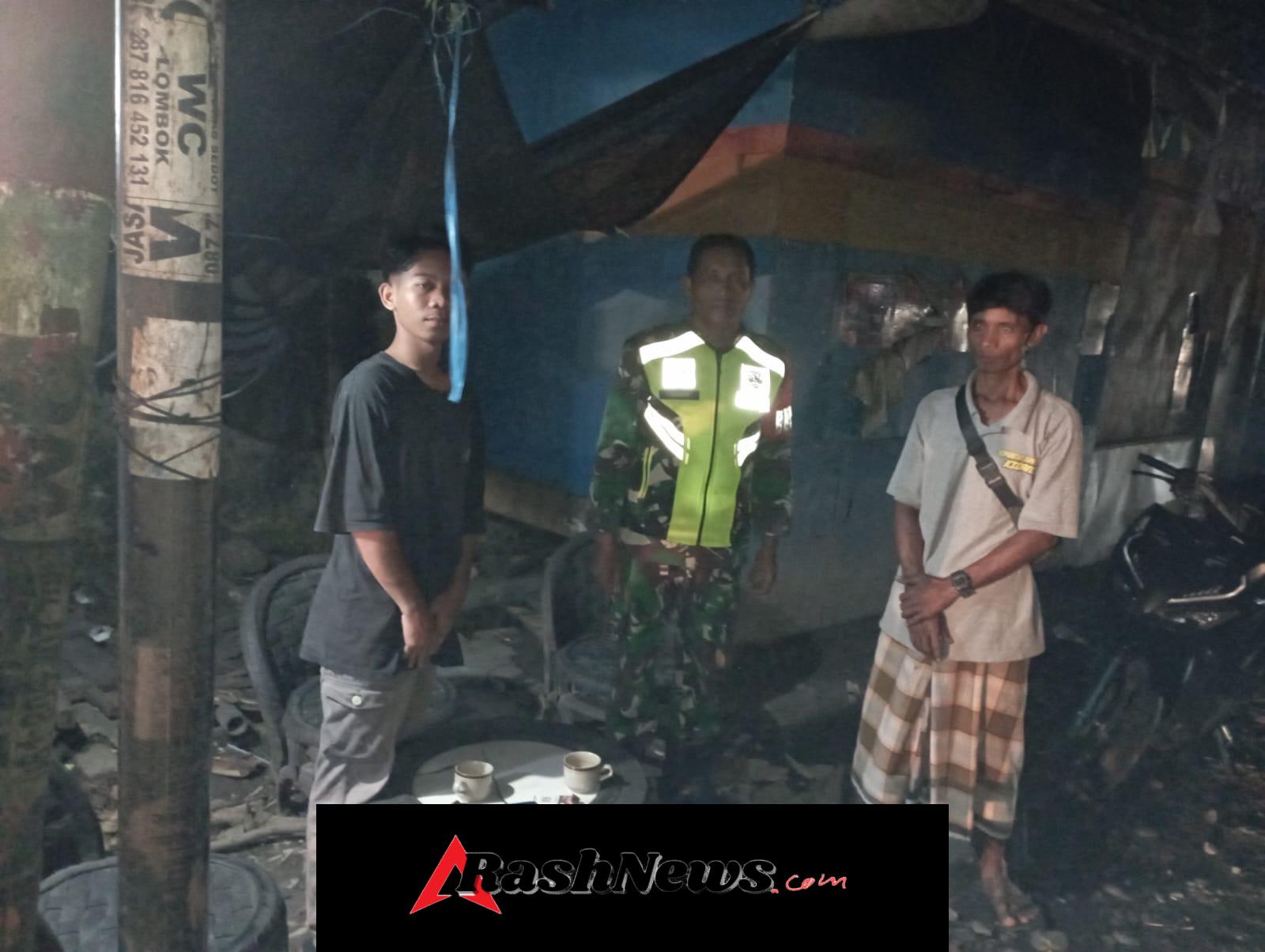 Deteksi Dini Babinsa Lakukan Patroli Rutin Malam Hari Bersama Aparat Desa