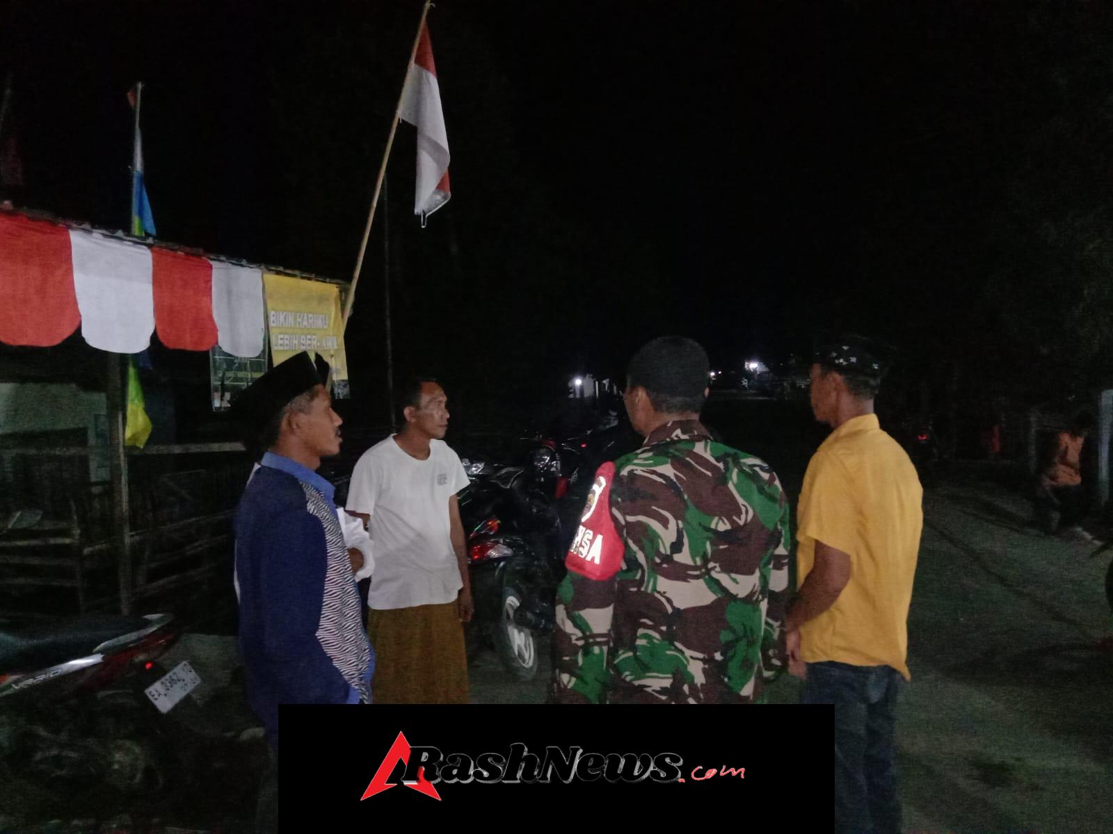 Ronda Malam Babinsa Koramil Hu’u, Cegah Gangguan Kamtibmas di Dusun Soro