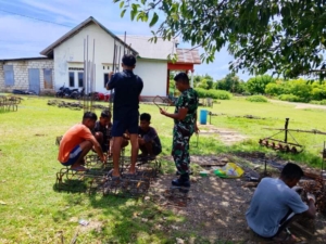 Pekerjaan Tiang dan Behel KDKMP Oelolot Dipastikan Sesuai Tahapan