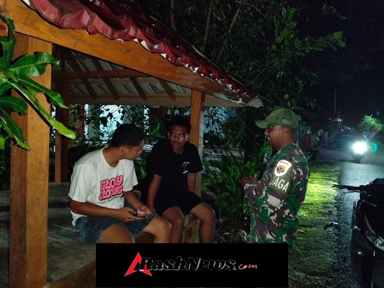 TNI Hadir di Tengah Masyarakat, Patroli Malam Jereweh Berjalan Aman
