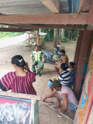 Langkah Proaktif Babinsa di Tokbesi Tuai Apresiasi dan Respon Positif Masyarakat