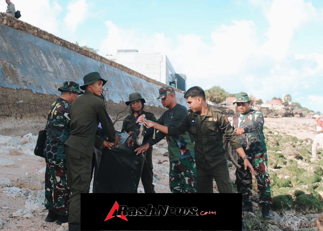 Peduli lingkungan bersama satuan TNI dan elemen masyarakat