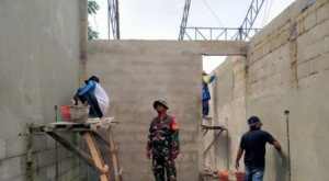 Dukung Ekonomi Kerakyatan, Babinsa Dasan Anyar Lakukan Pengawasan Koperasi