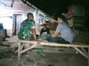 Upaya Cegah Gangguan Keamanan, Babinsa Nusa Jaya Aktif Sambangi Warga