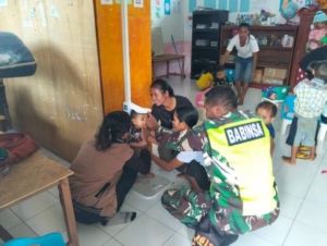 Sertu Samuel Lede Kalli Dukung Pelayanan Posyandu di Wilayah Binaan