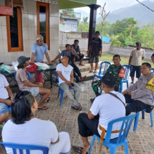 Komsos Babinsa dan Bhabinkamtibmas Perkuat Kebersamaan Warga Desa Lokapaksa