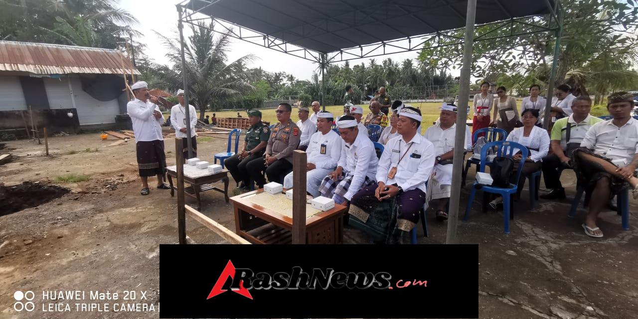 Siap Kuatkan Ekonomi Desa Paksebali, Danramil Dawan Hadiri Peletakan Batu Pertama Pembangunan KDKMP