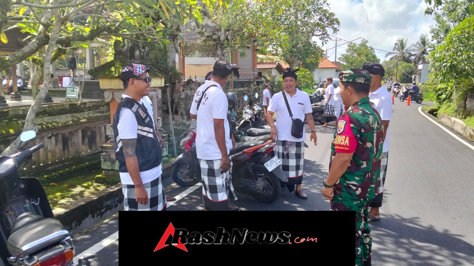 Dukung Pemerintahan Adat, Babinsa Bedulu Hadiri Pengukuhan Bendesa dan Prajuru Taman