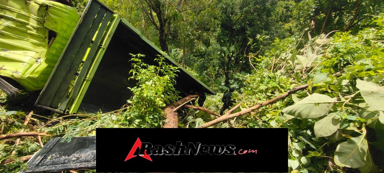 Babinsa Kutampi; Out Of Control, Truck Jatuh Ke Jurang Kedalaman 15 Meter Di Banjar Jurangpait