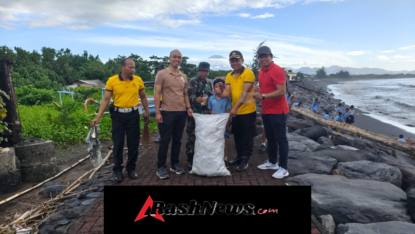 Polsek Gianyar Bersinergi Gelar Kurve di Pantai Lebih, Puluhan Kilogram Sampah Plastik Terkumpul