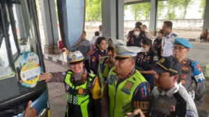 Ramchek Bus di Terminal Mengwi, Polres Badung Pastikan Armada Laik Jalan