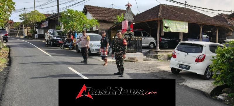 Sinergitas Tanpa Batas, Babinsa Tihingan Gelar Pengamanan Bersama Upacara Keagamaan