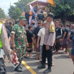 Kawal lPengabenan, Babinsa Takmung Sebut Sinergi Lestarikan Tradisi