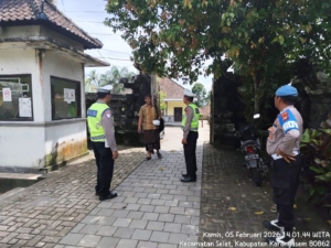 Polsek Selat Gelar Patroli untuk Jaga Keamanan Wilayah