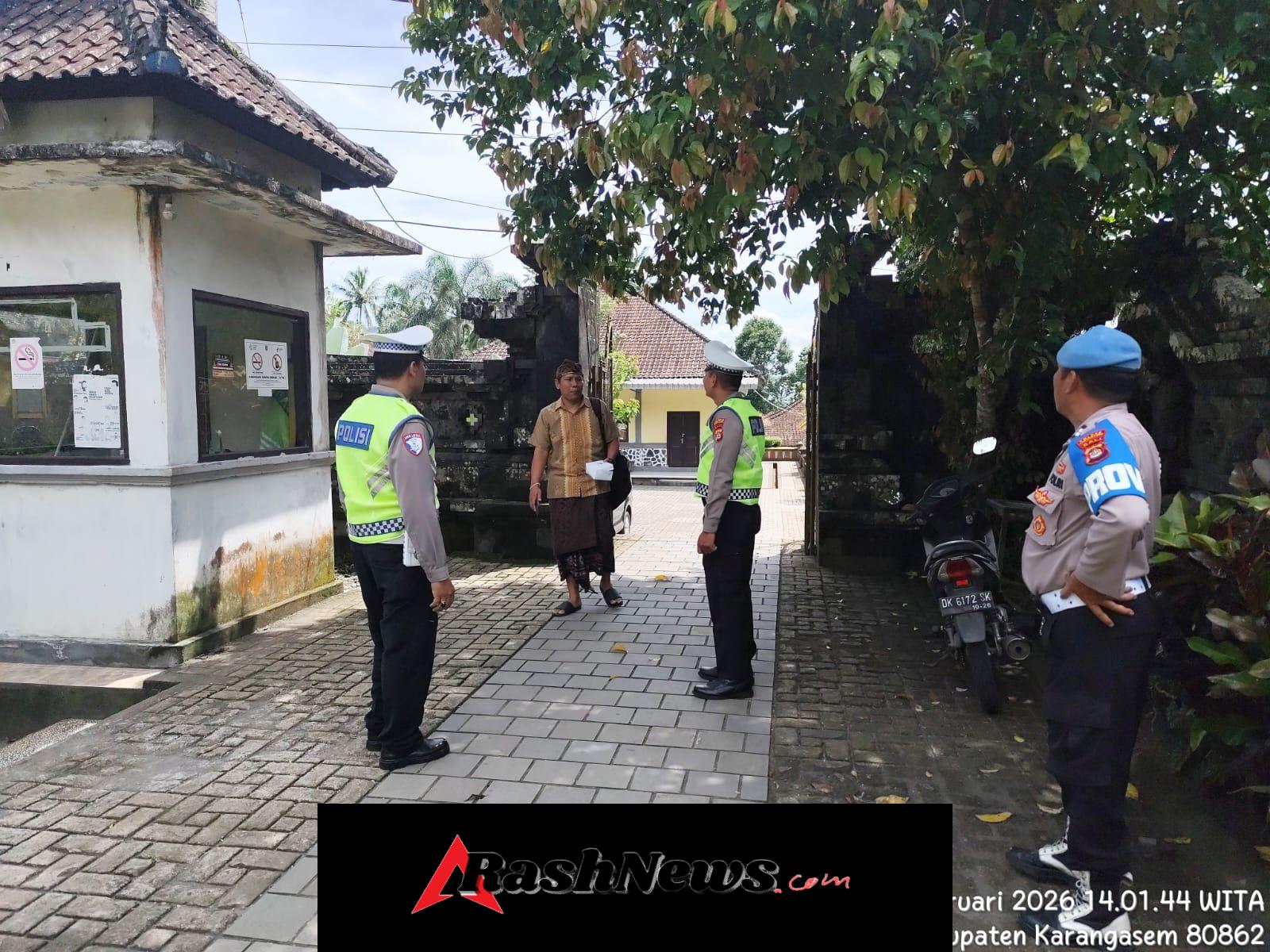 Polsek Selat Gelar Patroli untuk Jaga Keamanan Wilayah