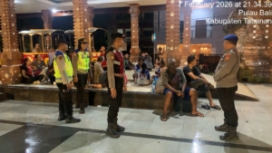 Blue Light Patrol Polres Tabanan Intensifkan Pengamanan Keramaian Malam Minggu*
