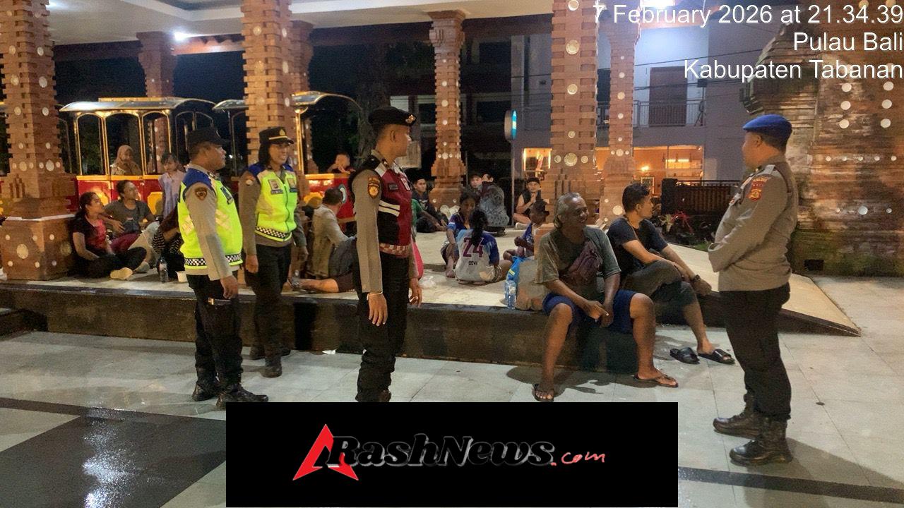 Blue Light Patrol Polres Tabanan Intensifkan Pengamanan Keramaian Malam Minggu*