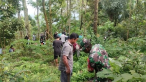 Wujud Kepedulian Lingkungan, TNI Dukung Gerakan Tanam Pohon di Sukasada