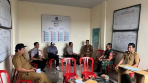 Babinsa 1623-03/Rendang Hadir dalam Penjaringan Bakal Calon Bendahara Desa Menanga