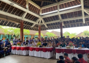 Semangat Budaya Menggema di Batubulan Kangin, Babinsa Apresiasi Antusiasme Siswa