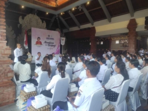 Dikawal Babinsa Kamasan, 69 Kader Posyandu Terima Bantuan Dalam Aksi Sosial Tim Pembina Posyandu Provinsi Bali
