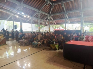 Hadiri Lomba Tari Rangde Dan Mekendang Tunggal, Babinsa Semarapura Kaja Tunjukkan Kontribusi TNI Jaga Nilai Seni Budaya Dan Kelestariannya
