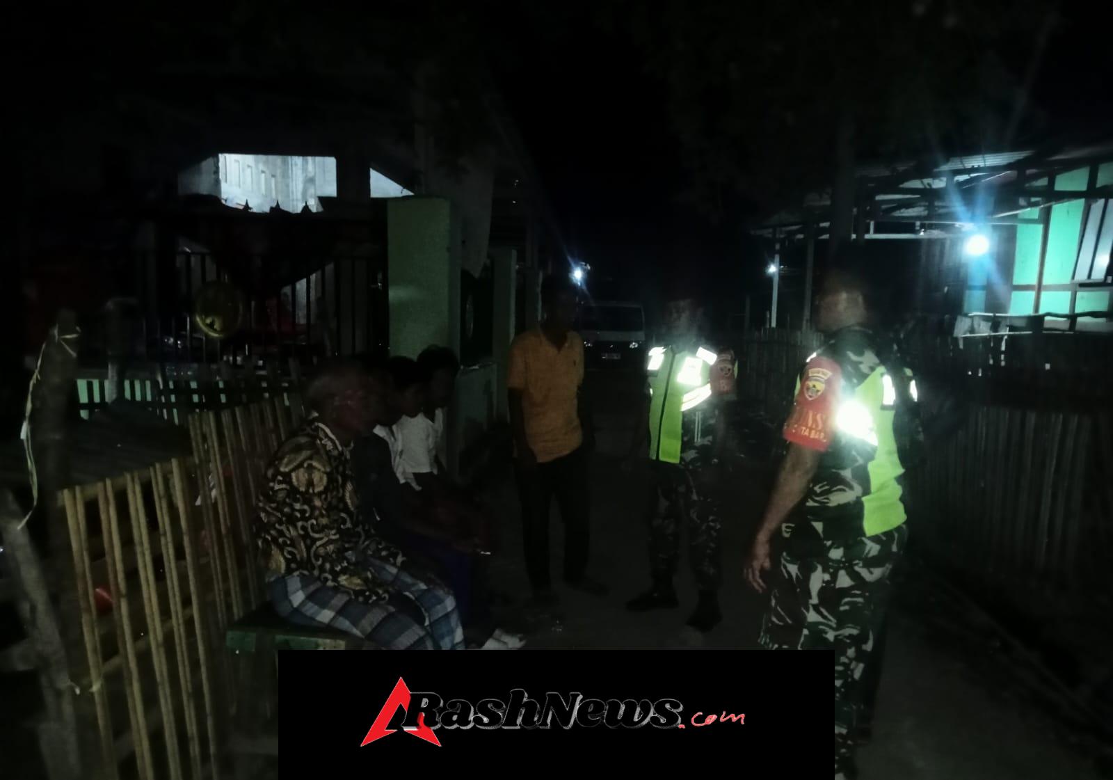 Babinsa Koramil 1608-03/Sape Laksanakan Patroli Siskamling Antisipasi Gangguan Kamtibmas di Monta Baru