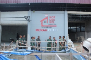 Mayor CBA Agus Tekankan Pengawasan Maksimal pada Peninjauan KDKMP Poto Tano