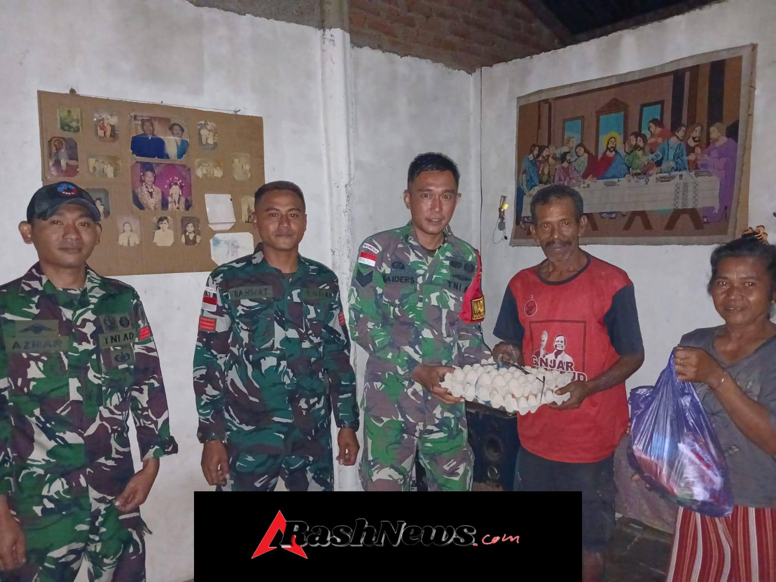 Satgas Pamtas Yonarhanud 2 Kostrad Berikan Sembako Gratis Ke Rumah Warga