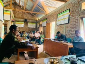 Babinsa Koramil Lembor Dukung Penyusunan Program Pembangunan Desa Poco Dedeng