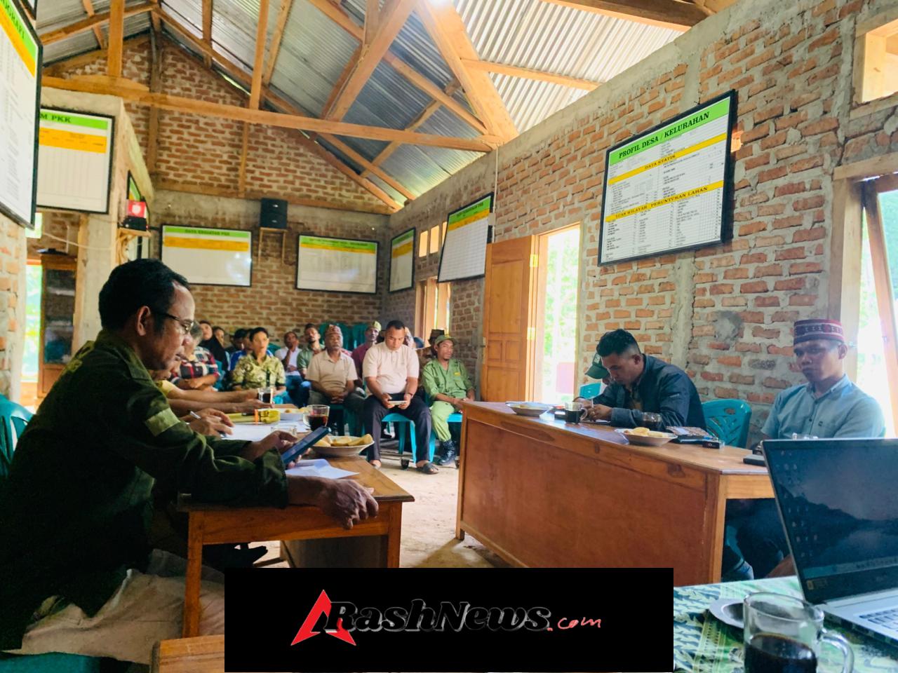 Babinsa Koramil Lembor Dukung Penyusunan Program Pembangunan Desa Poco Dedeng