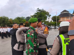 Anggota Kodim 1613/Sumba Barat Ikuti Apel Gelar Pasukan Operasi Keselamatan Turangga 2026